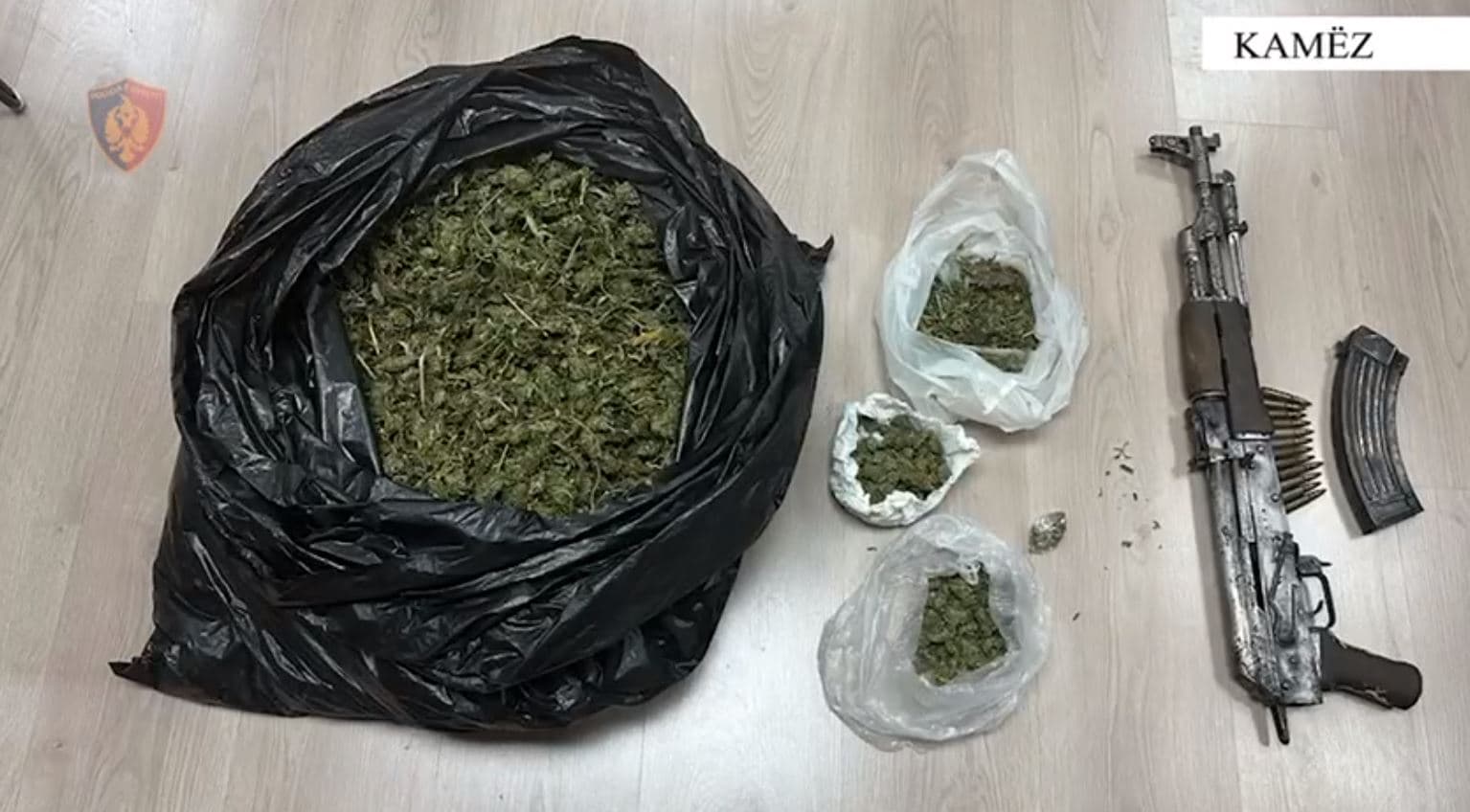 Shpërndanin kanabis, arrestohen 3 persona në Kamëz/ Iu gjendet dhe armë
