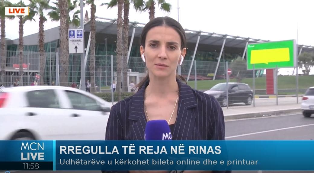 Rregulla të reja në Rinas, udhëtarëve u kërkohet bileta e printuar/ Celibashi: Qytetarët të pakënaqur (VIDEO)