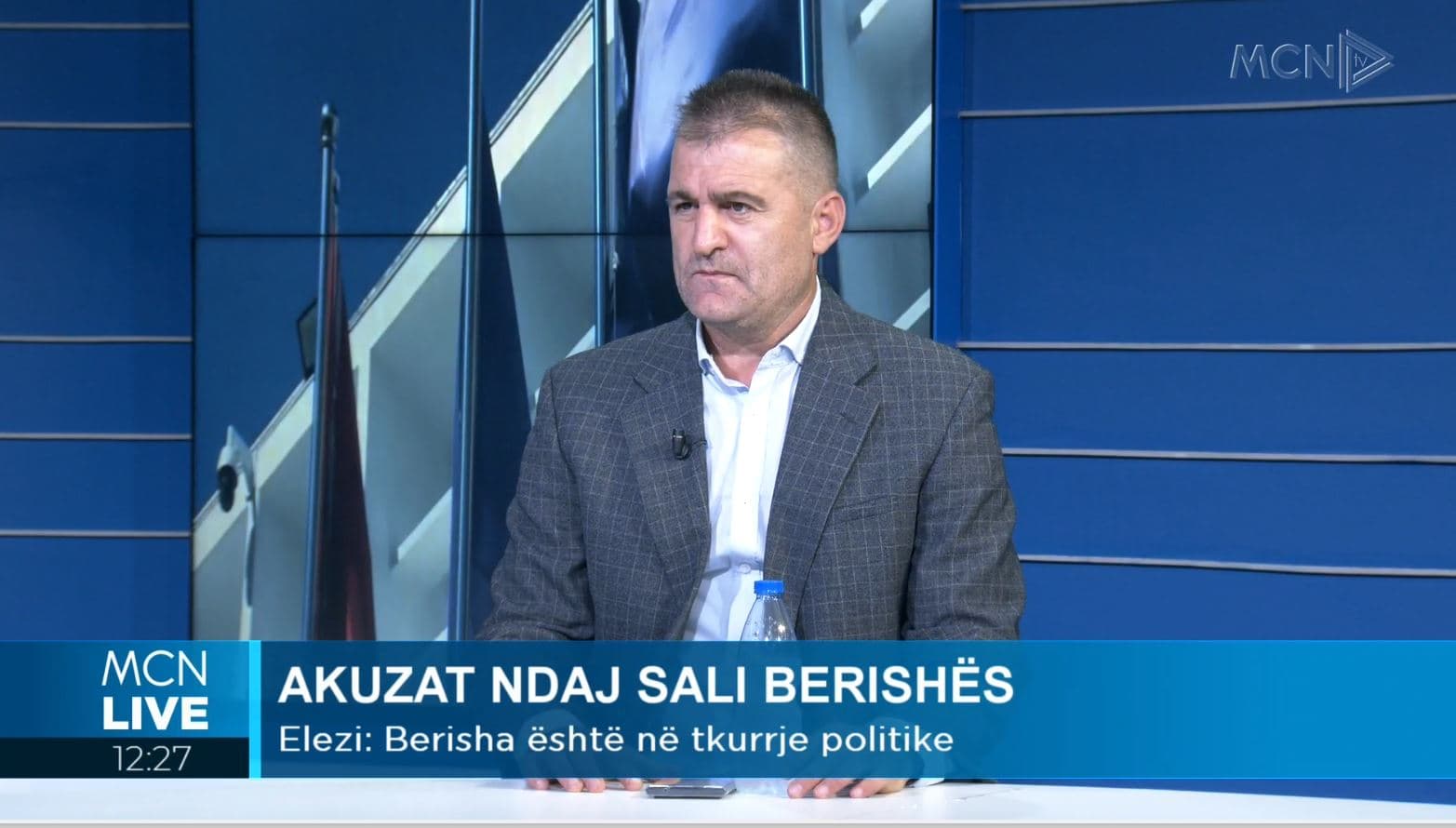 Skenare për trazira? Elezi: Demokratët nuk e ndjekin më Berishën. Në 8 janar i tradhtoi dhe përfunduan në Lanë! (VIDEO)