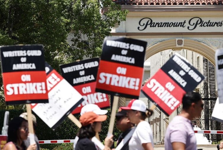 Greva e Hollivudit, 3600 aktorë nënshkruajnë një letër të hapur për të vazhduar protestën