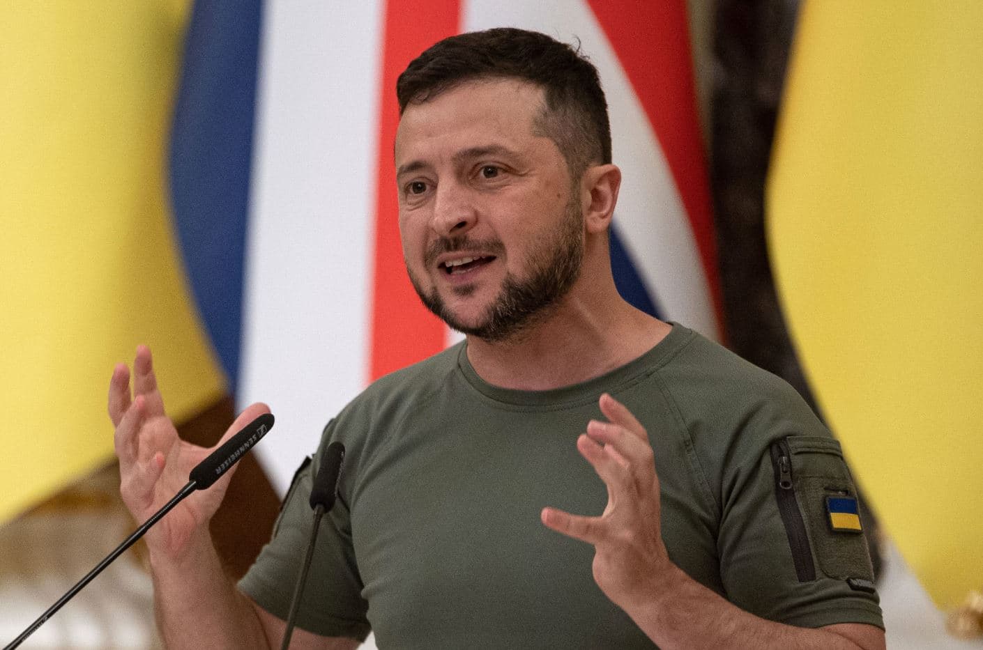 Zelesnky: Rusia po lufton për të arritur në Poloni