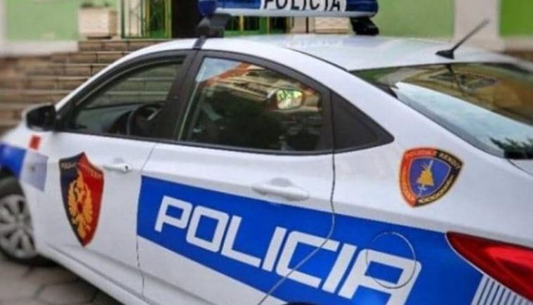 Gjykata e dënoi me 1 vit burg pasi ndihmoi emigrantët të kalonin ilegalisht kufirin,  arrestohet 30-vjeçari në Elbasan