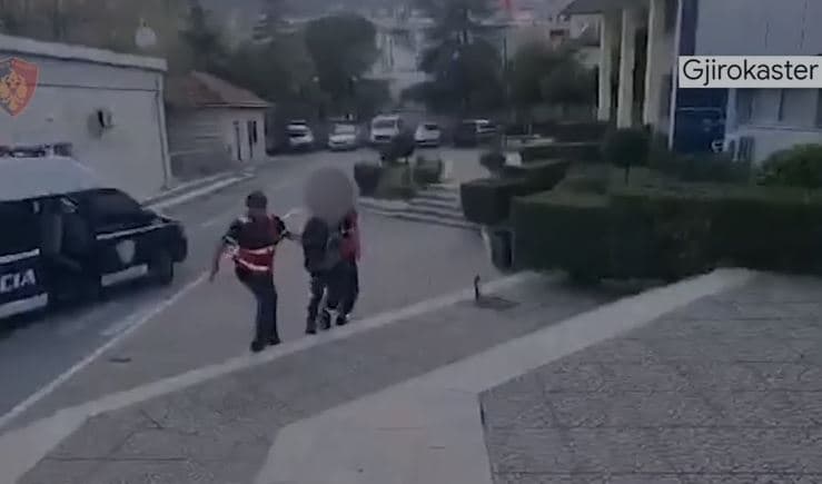 Kokainë e kanabis në Gjirokastër, vihen në pranga dy të rinj