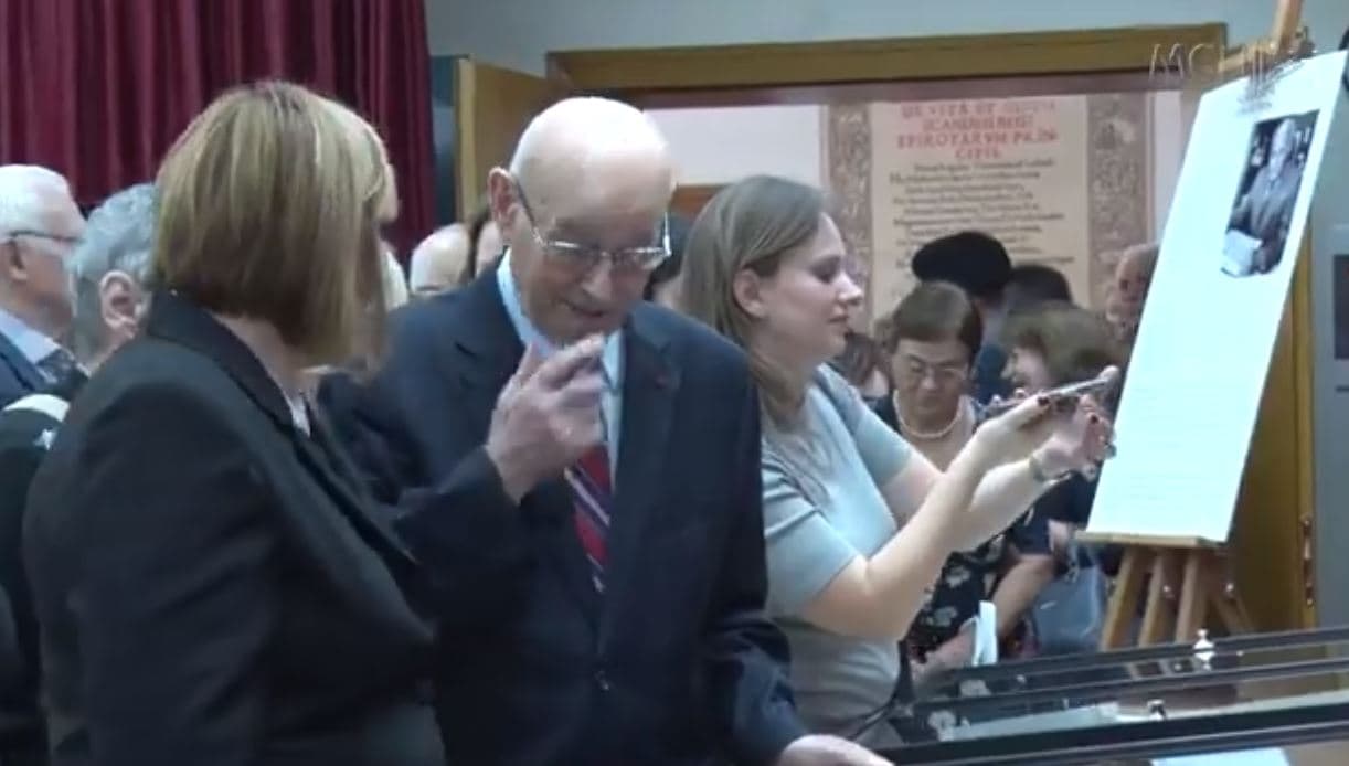 Vedat Kokona në 110-vjetorin e lindjes/ Ekspozita në Bibliotekën Kombëtare (VIDEO)