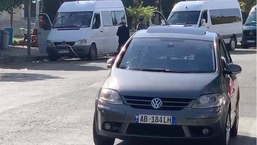 Aksident në Vlorë, niset në gjendje të rëndë drejt spitalit 35-vjeçari