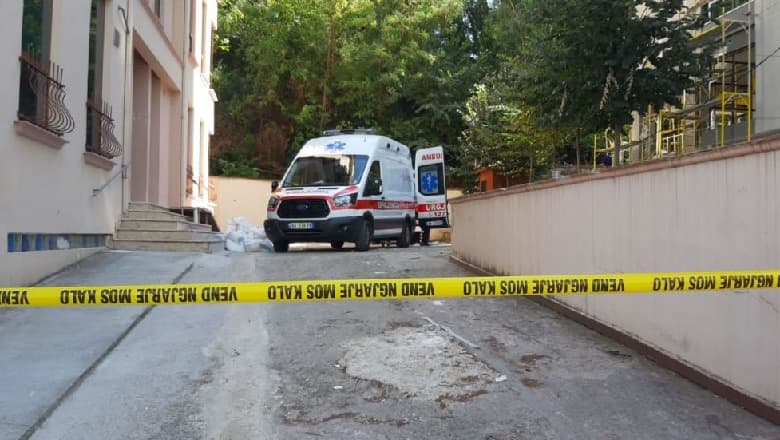 Himarë, 44-vjeçari bie nga skela dhe vdes
