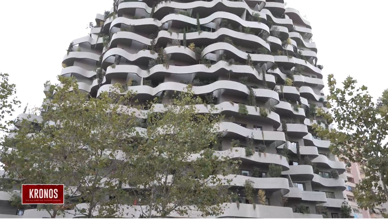 Aurela Basha, pronare e 246 m2 katrorë në “Lion Residence” . 2 144 m2 në pronësi të familjes së bashkëshortes së Lulzim Bashës kushtuan 4.6 milion €