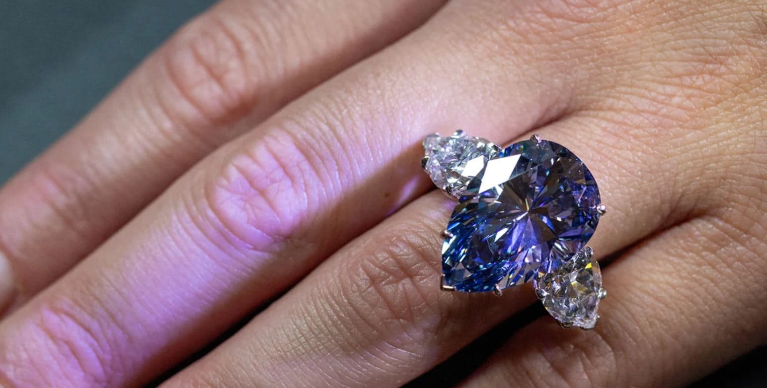 Diamanti "Bleu Royal", mund të arrijë në 50 milionë dollarë në ankand