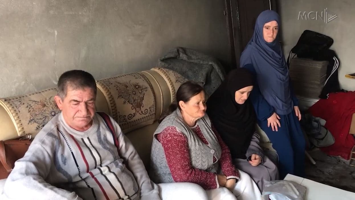 Zjarri u shkrumboi shtëpinë. Familja Veliraj në kushte të vështira, apelon për ndihmë