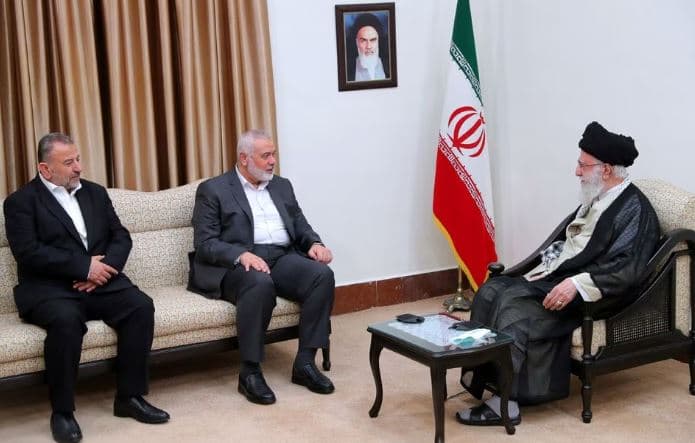 Khamenei takohet me liderin e Hamasit në Iran
