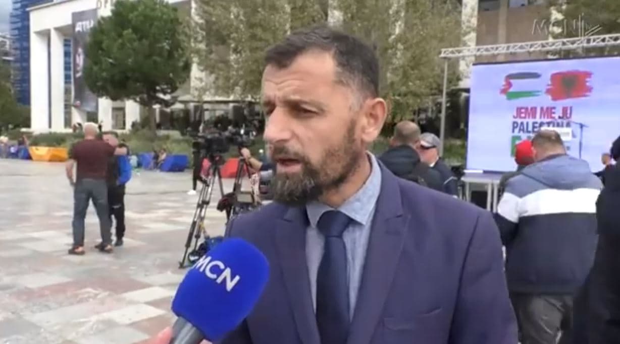 Protestë për Palestinën, nuk lejohet marshimi/ Organizatorët: Tubimi nuk është as fetar e as politik! (VIDEO)