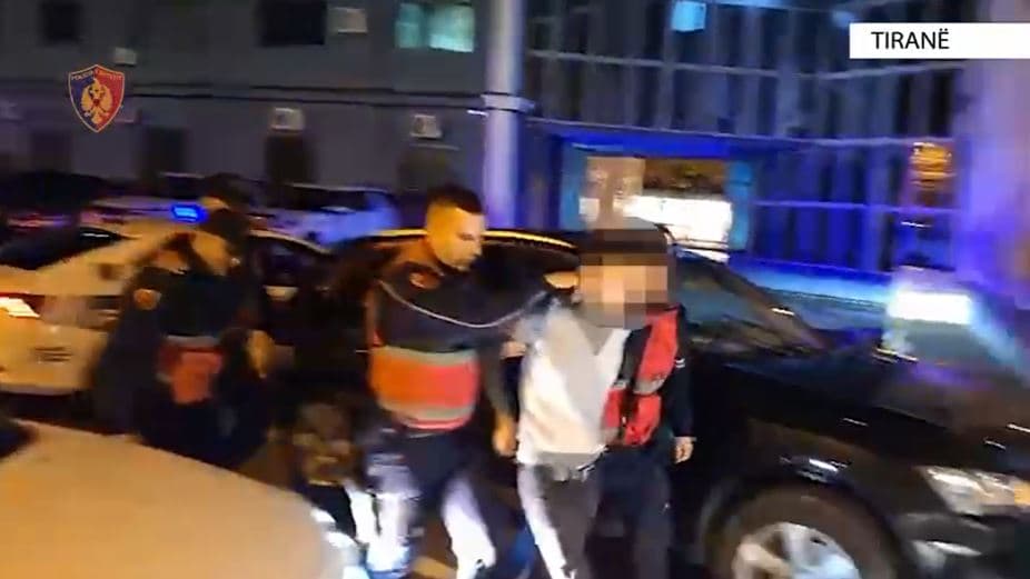 Operacioni “Tempulli”/ Arrestohen 8 persona që shisnin drogë pranë lokaleve të natës, sekuestrohet kokainë e kanabis 