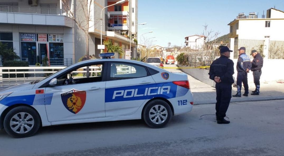 Drejtonin mjetet pa patentë, arrestohen dy të rinj