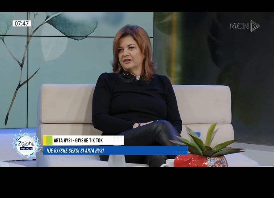 Zgjohu me MCN/ Hysi: Video e parë me nipin arriti 20 mijë shikime, jeta ime e re si gjyshe TikTok-u!