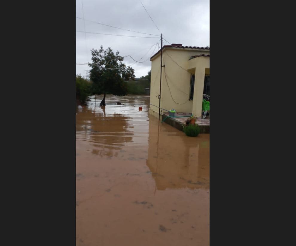 Moti i keq/ Rënie masive e gurëve në aksin rrugor Skuraj -Burrel
