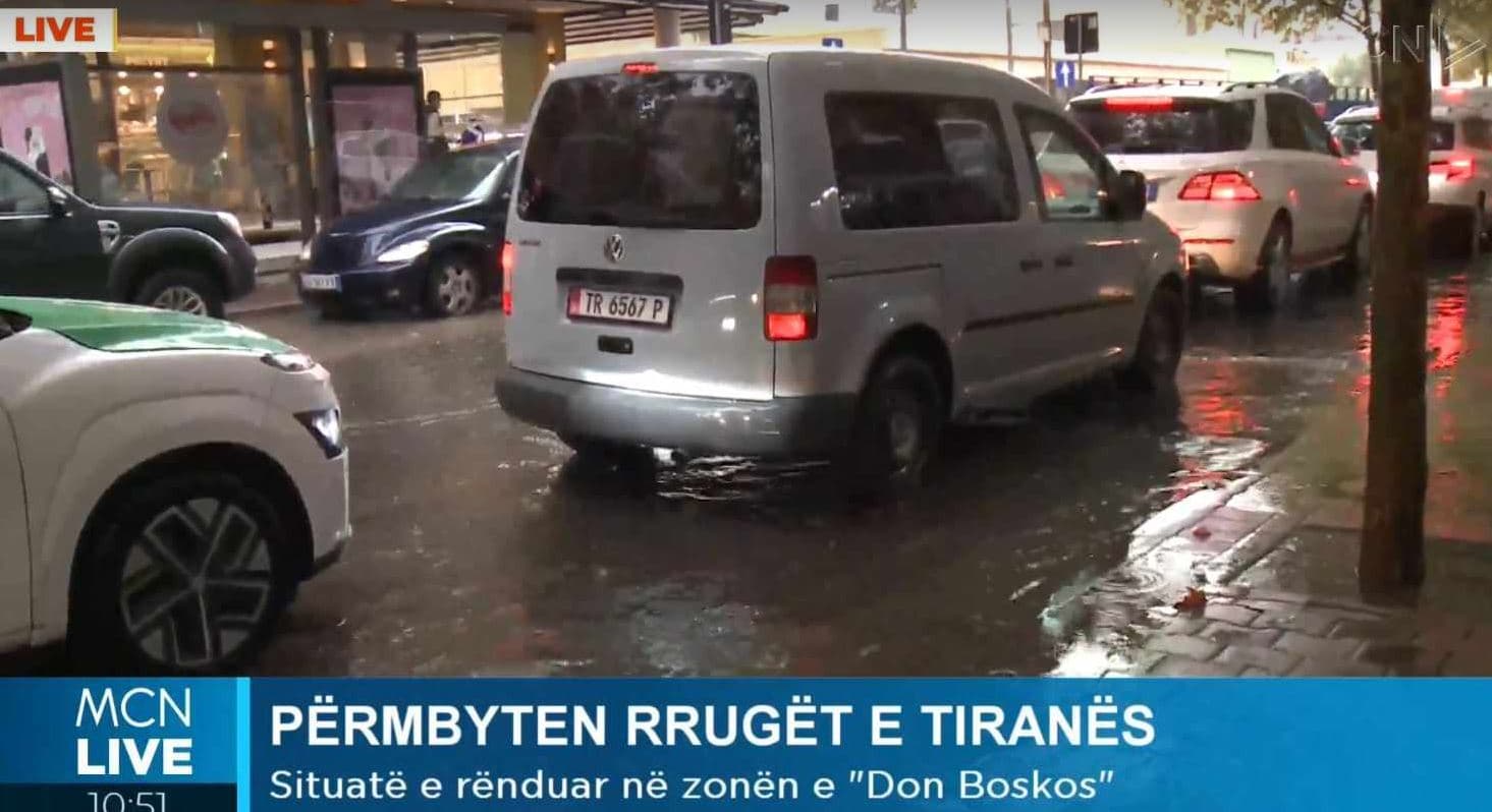 Përmbyten rrugët e Tiranës, situatë e rënduar në zonën e “Don Boskos”