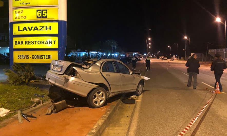 Përplaset për vdekje drejtuesi i çiklomotorit në Kavajë