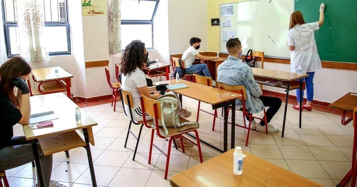 Rama: Në buxhetin e ri për vitin e ardhshëm, do të ketë rritje pagash për 30 mijë mësues