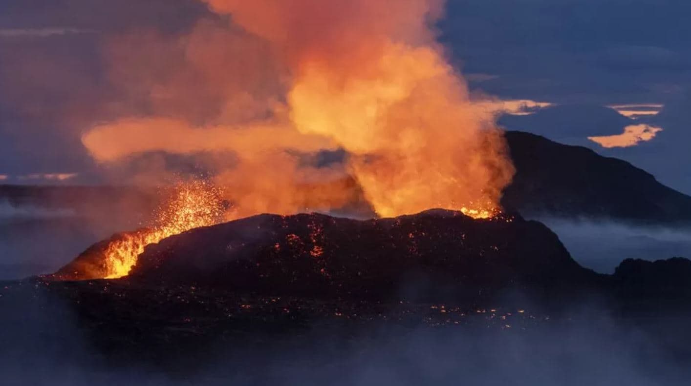 Alarm për shpërthim vullkanik, Islanda shpall gjendjen e emergjencës