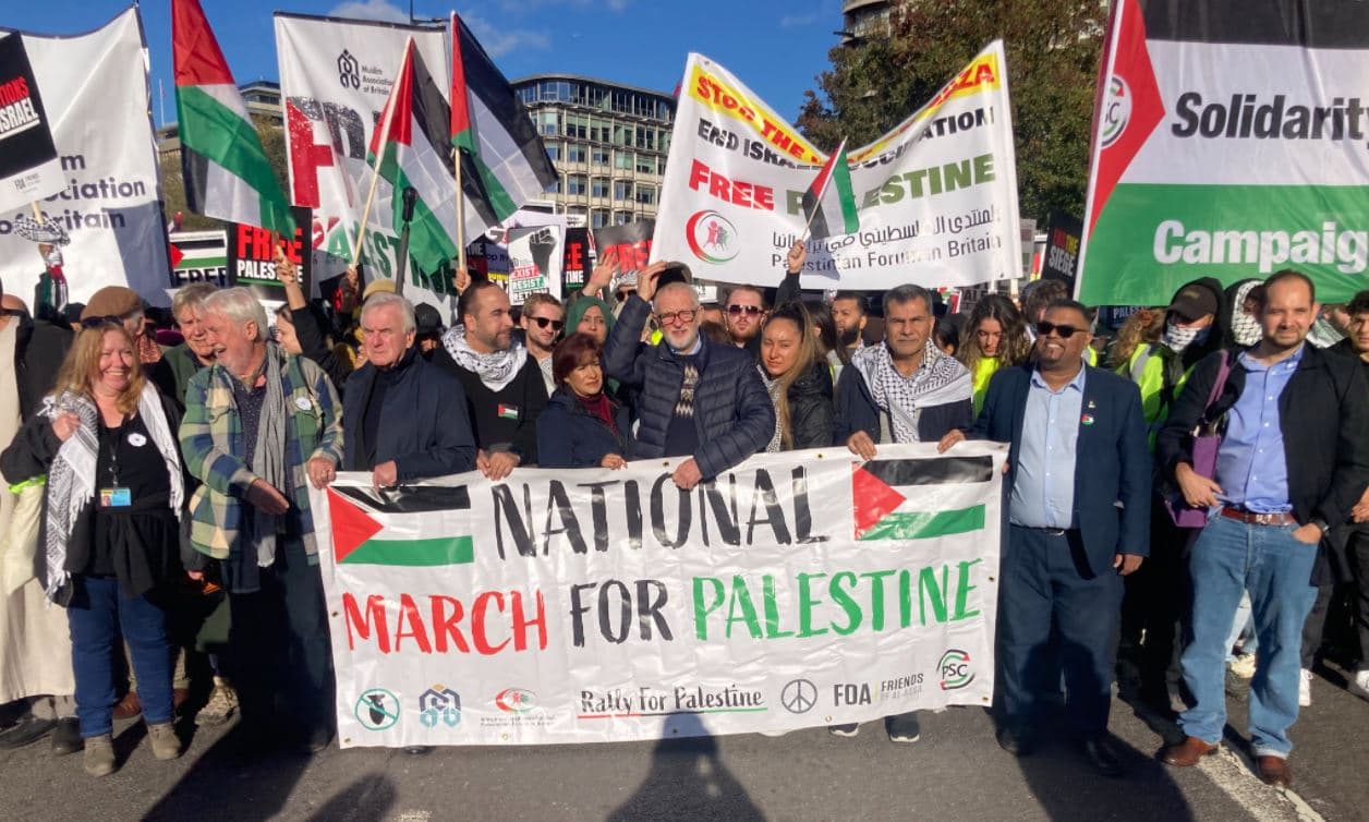 Solidaritet me Palestinën, mijëra njerëz marshojnë në rrugët e Londrës 