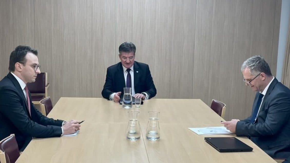   Kosova dhe Serbia të enjten në tavolinën e diskutimeve në Bruksel