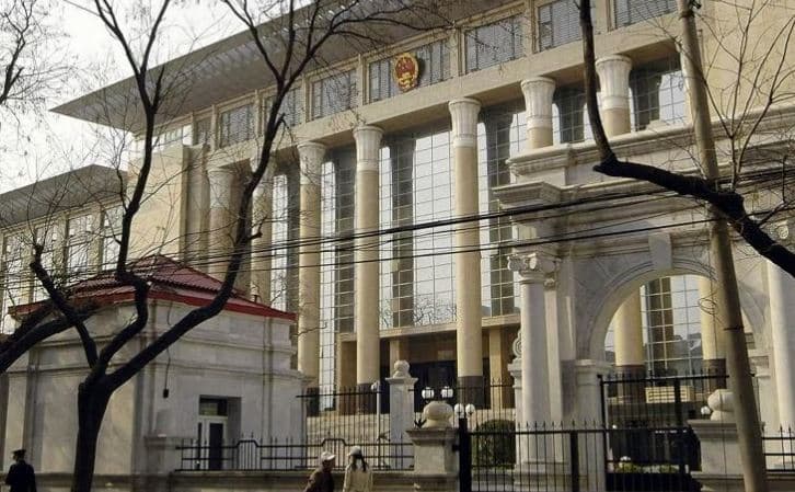 Përdhunoi nxënëset e mitura, ekzekutohet dënimi me vdekje për drejtorin e shkollës në Kinë