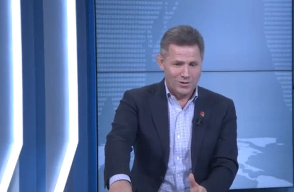 Bllokimi i negociatave nga Greqia/ Mazhoranca e rezervuar. Opozita: Faji i Ramës, mos prishni fqinjësinë (VIDEO)