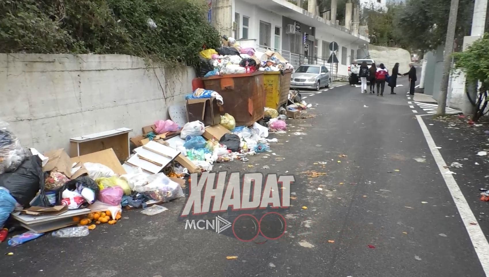 Xhadat/ Dikur thirrej rruga e Luleve, sot rruga e mbeturinave (VIDEO)