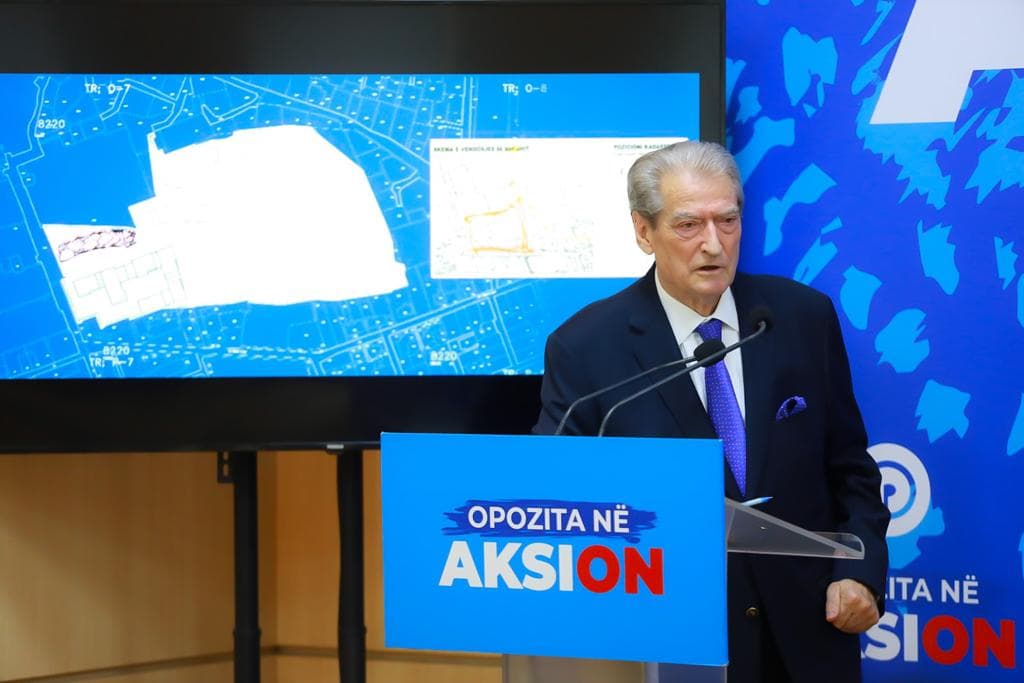 Berisha: Malltezi i burgosur politik pse denoncoi sarajet e Ramës. Ndryshimet në ligjin e sportit, s’lejonin ndërtimet në terrenet sportive