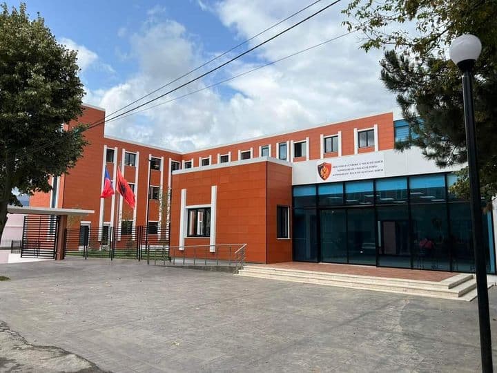 Dibër/ 33-vjeçari humbi jetën pasi e zuri pllaka e mermerit, arrestohet pronari i firmës
