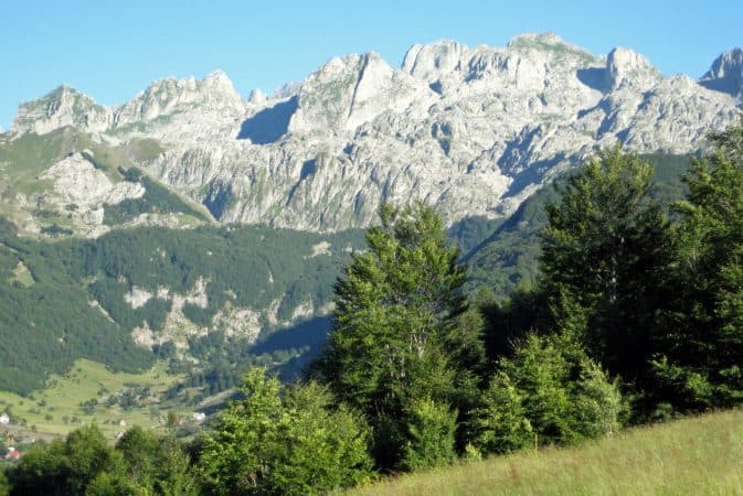 Humbën në malin e Domnit, policia e Shkodrës lokalizon të rinjtë pas dy orësh