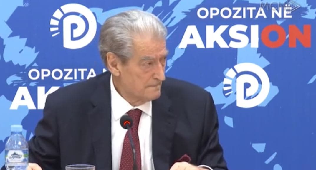 Malltezi lë qelinë pas një muaji/ Berisha i pakënaqur: U burgos politikisht (VIDEO)