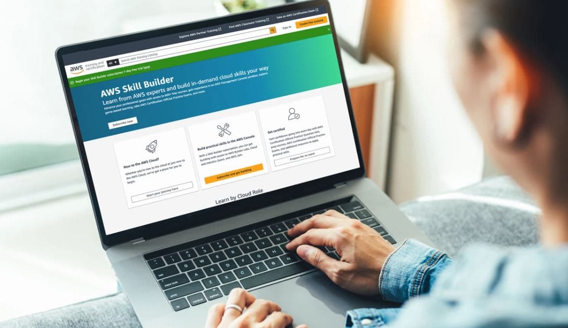 Amazon ofron trajnime falas për përdorimin e inteligjencës artificiale
