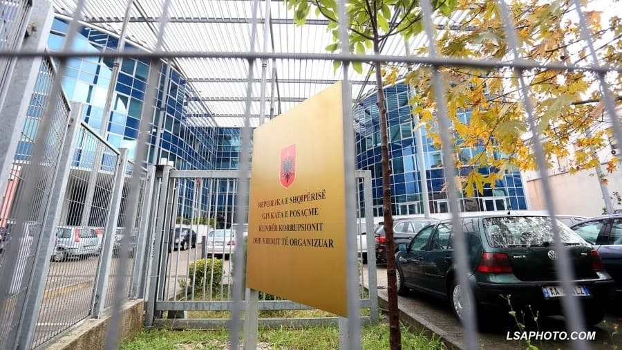 4 në pranga dhe 6 në kërkim/ SPAK zbardh detaje nga operacioni ku u arrestua Breçani dhe Gjoni (VIDEO)