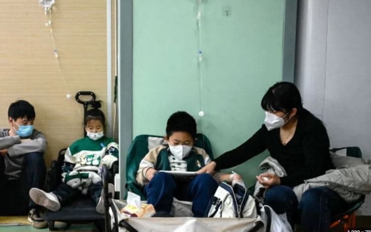 ‘Asgjë e re apo e pazakontë’, Kina i përgjigjet OBSH-së për pneumoninë e fëmijërisë