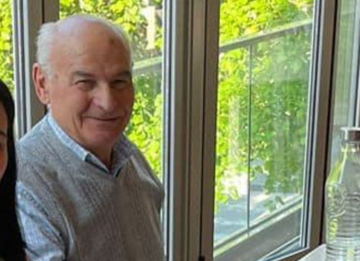 “Dua më shumë Shqipërinë”, ndahet nga jeta solisti Thanas Konini