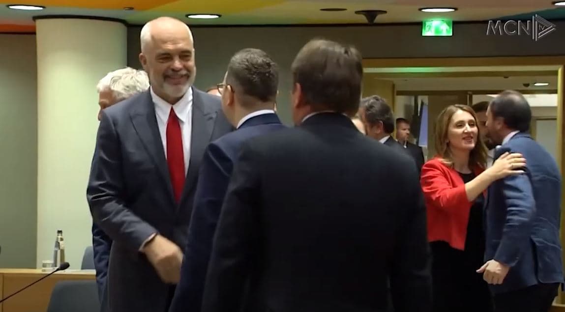 Përfundon procesi i “screening” me BE, Ministria e Jashtme hesht për veton greke (VIDEO)