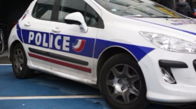 Francë, një burrë vret tre vajzat e tij të vogla dhe dorëzohet