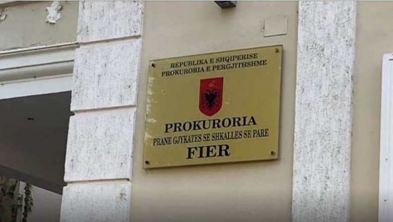 Një pacient humbi jetën në spital, Prokuroria Fier dërgon për gjykim 5 mjekë