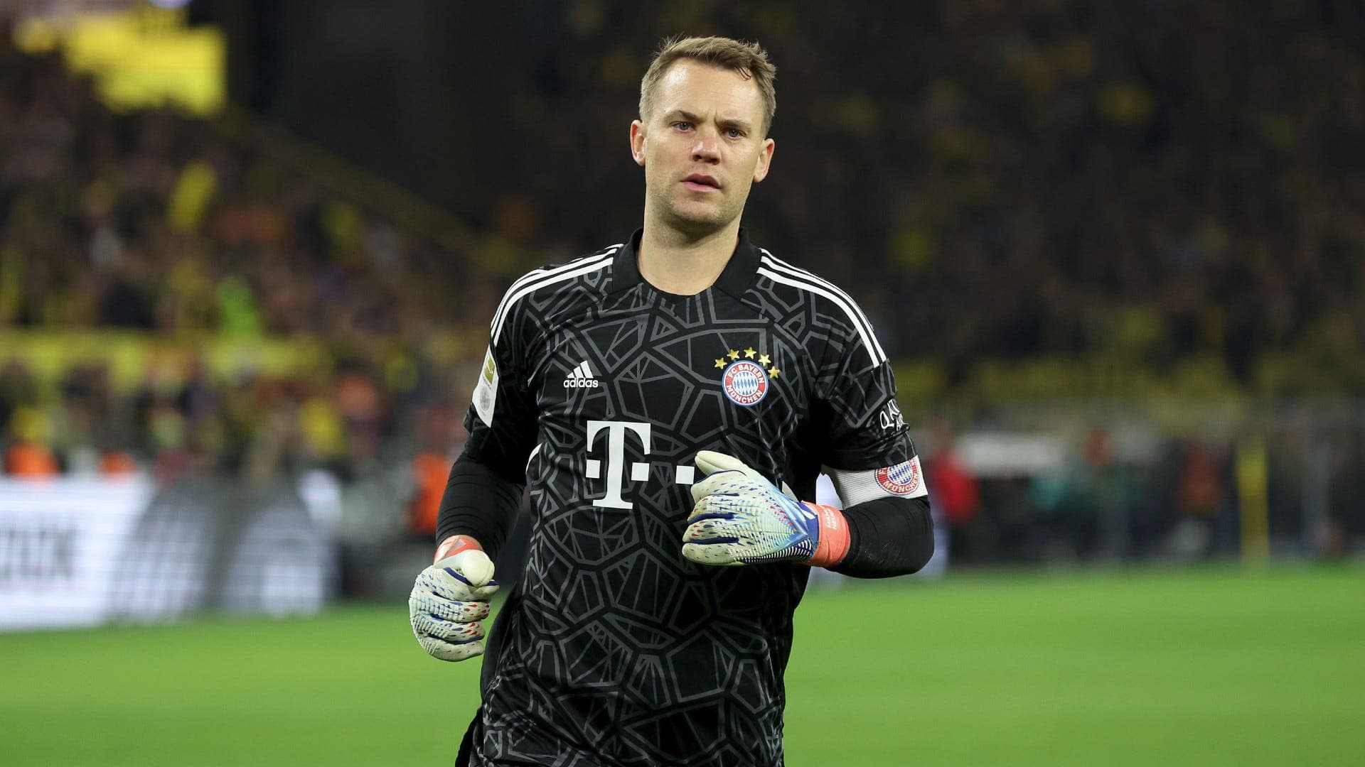 Manuel Neuer, rinovon me Bayern Munchen