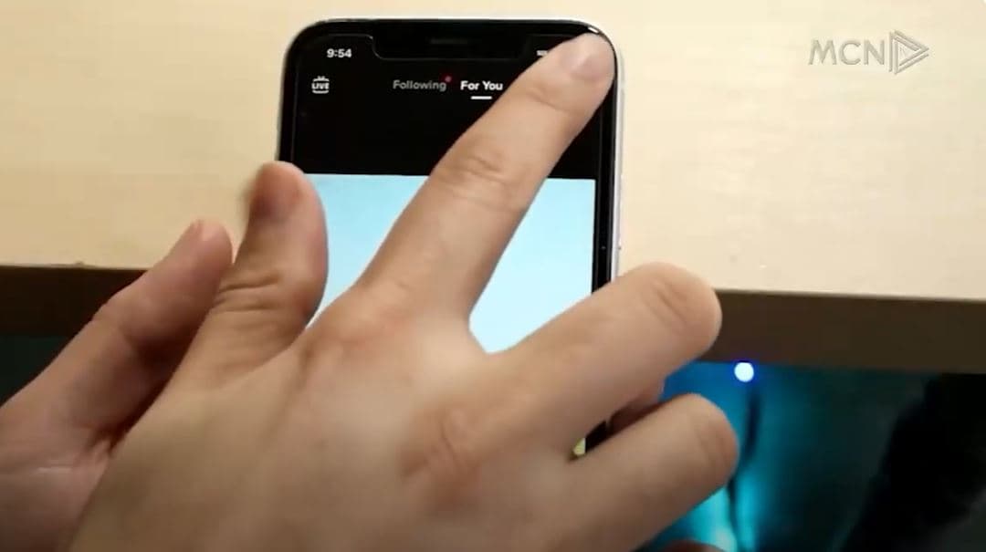 Tik-tok “çmend” fëmijë e të rinj. Kozaku: Bëj shumë para. Domi: Jep ndikim në karakter (VIDEO)