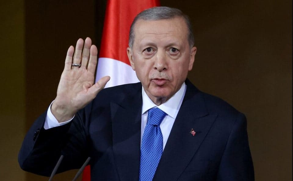Vizita në Athinë/ Erdogan, i gatshëm të përmirësojë marrëdhëniet Greqi-Turqi 