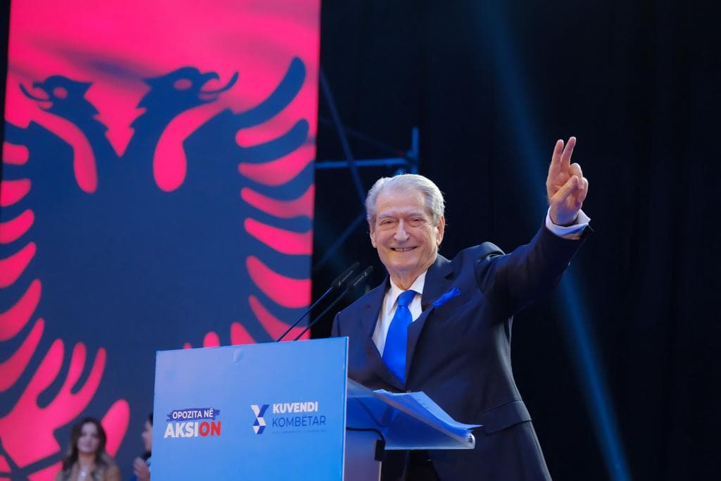 Berisha në Kuvendin Kombëtar: Rama, armiku ynë i përbashkët. Rrëzohet vetëm me aksion pa kthim dhe mosbindje civile