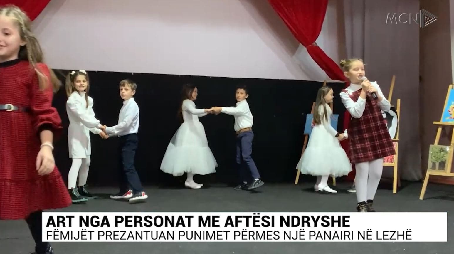 Art nga personat me aftësi ndryshe/ Fëmijët prezantuan punimet përmes një panairi në Lezhë (VIDEO)