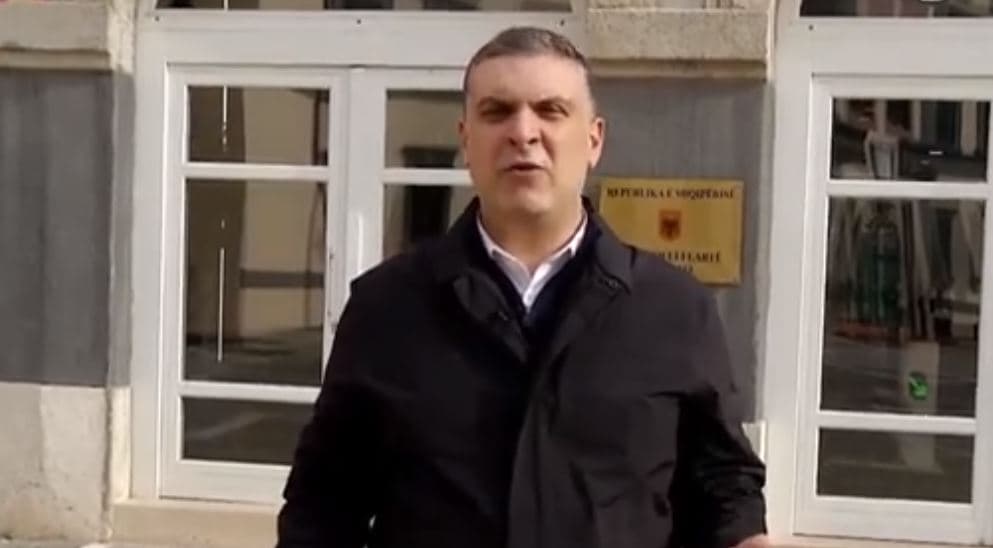 Abuzime me taksën e arsimit/ Blushi: 50 mln euro nuk kanë shkuar për shkollat (VIDEO)