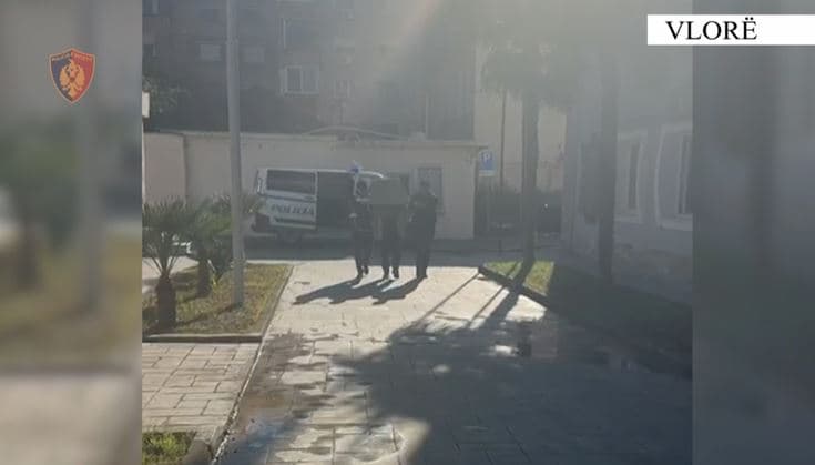 Kishte fshehur në magazinë municion dhe armë, arrestohet 61-vjeçari në Vlorë