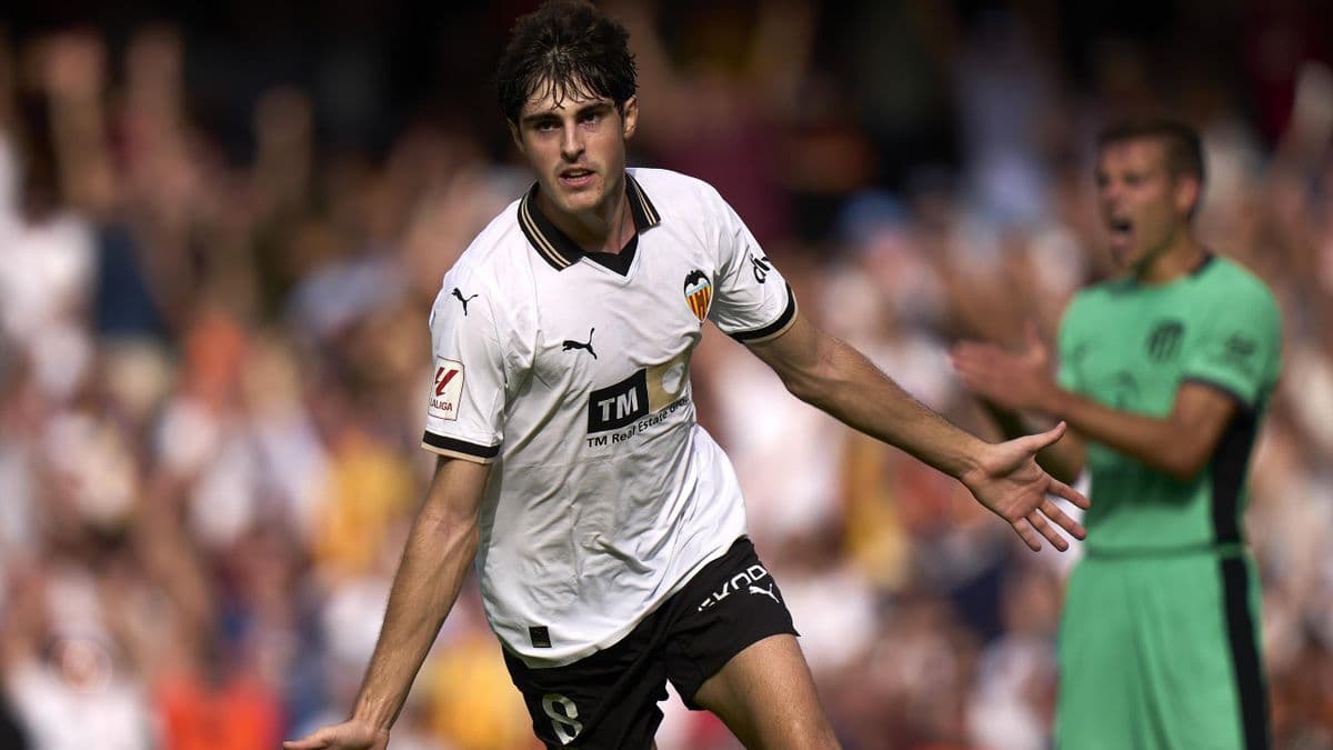 Manchester United, në garë për Javi Guerran
