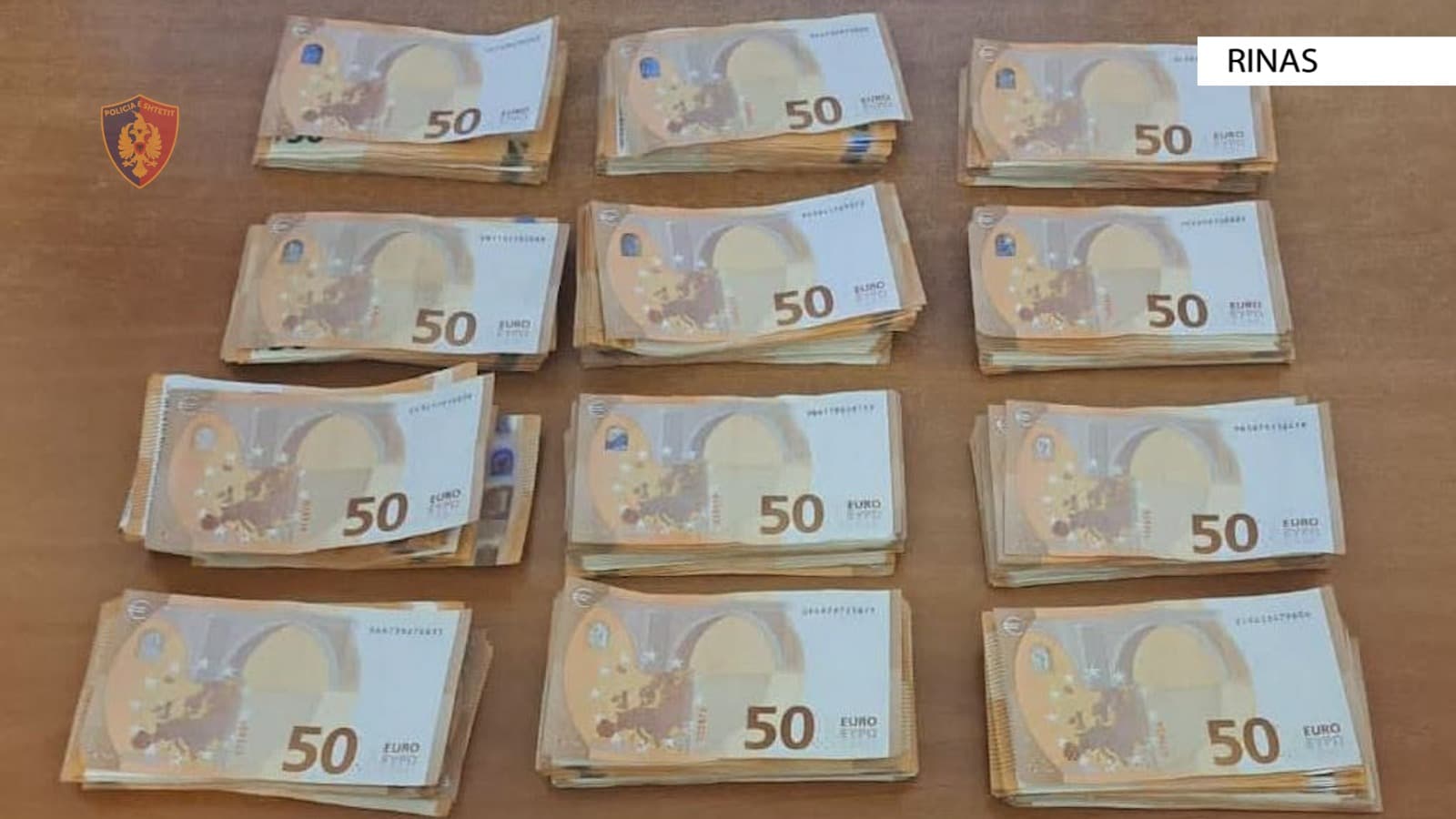 Mallra kontrabandë dhe 30 mijë euro të padeklaruara, dy të arrestuar në Rinas
