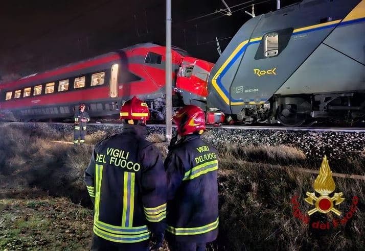 Aksidentohen dy trena në Itali, 17 të plagosur