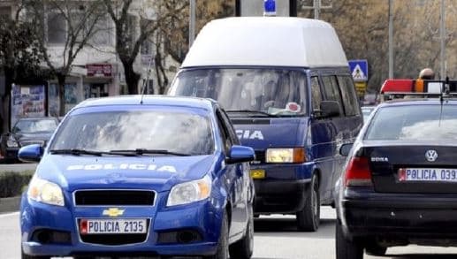 Thyen masën “arrest shtëpie”, pranga 2 personave në Korçë